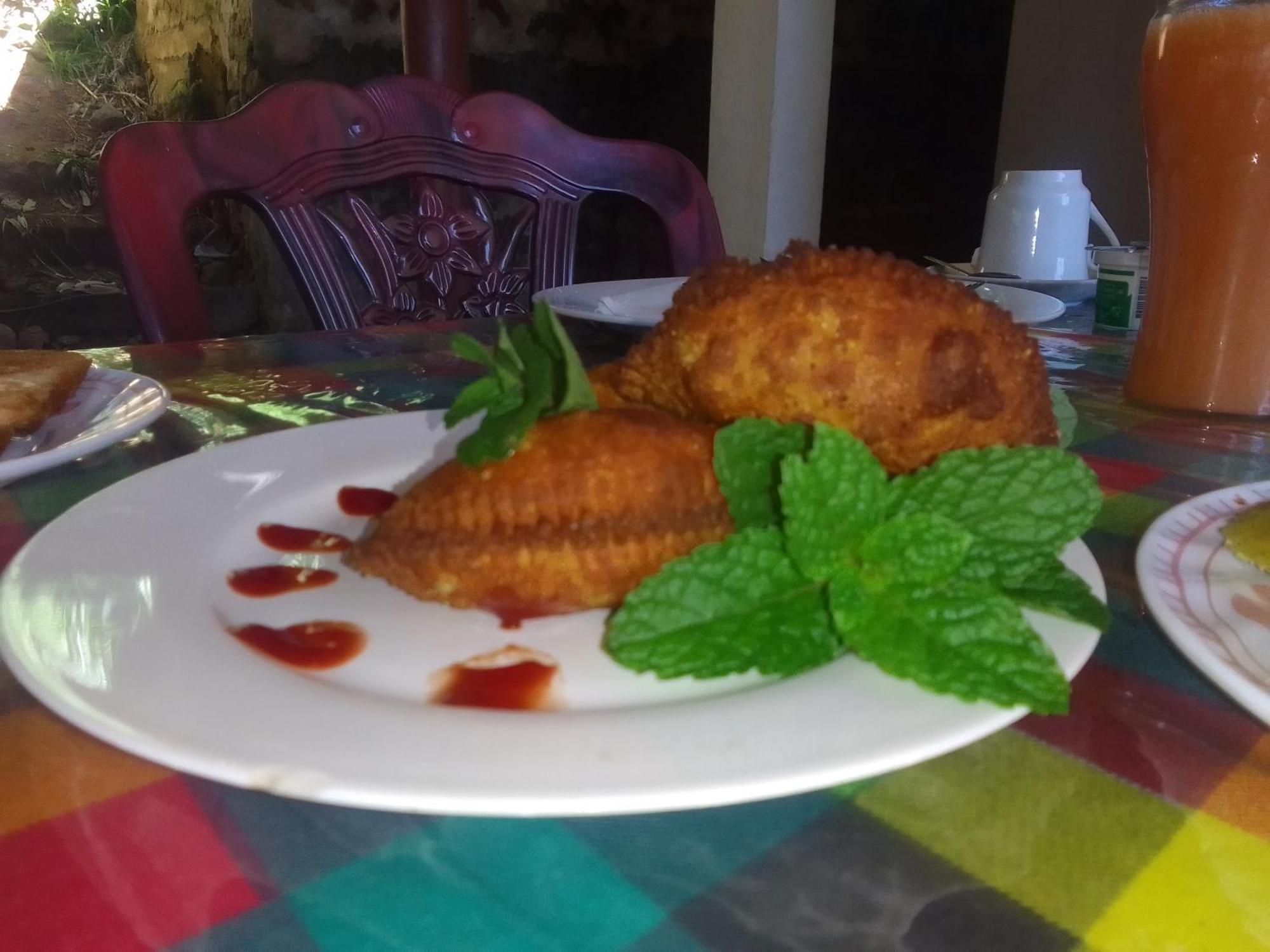 New Red Rose Ella Apartment Ngoại thất bức ảnh