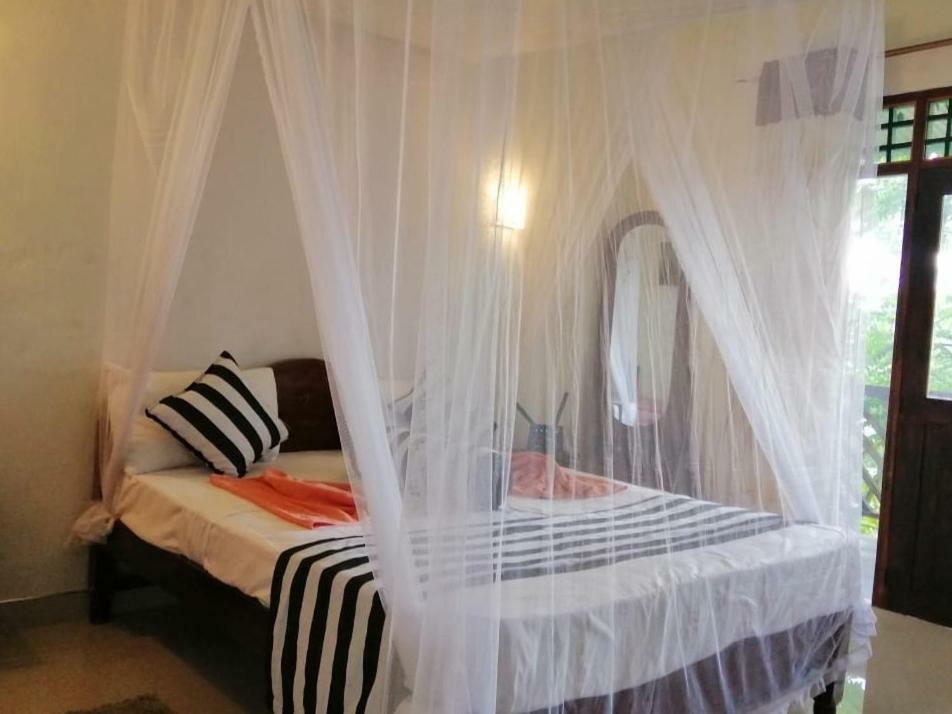 New Red Rose Ella Apartment Ngoại thất bức ảnh